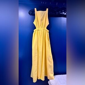 Elegant Yellow Backless Cotton Maxi Dress